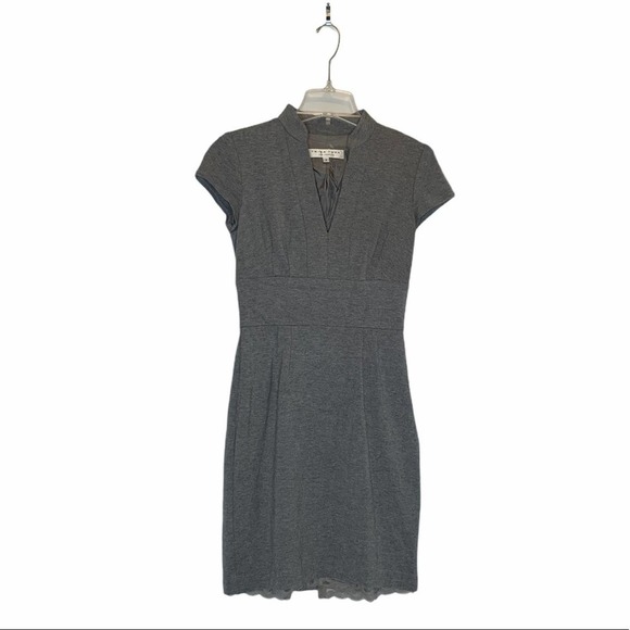Trina Turk Dresses & Skirts - Trina Turk Gray Knit Dress EUC